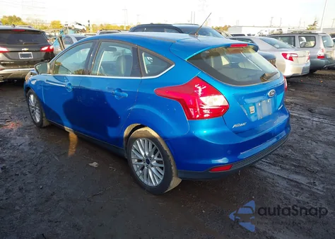 2014 Ford Focus Titanium из США, поврежденный, VIN 1FADP3N28EL298334